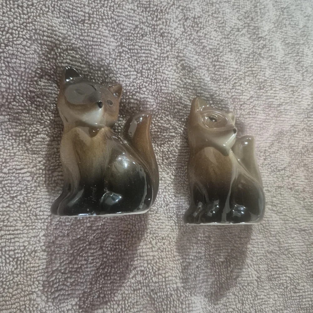 Ceramic Fox Small Pet Figurine - Brown/Black